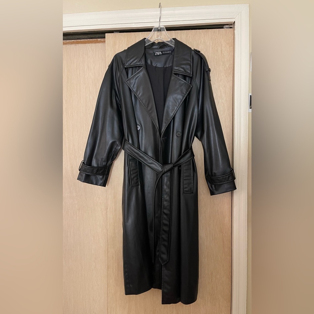 Zara Women’s Belted Faux Leather Trench